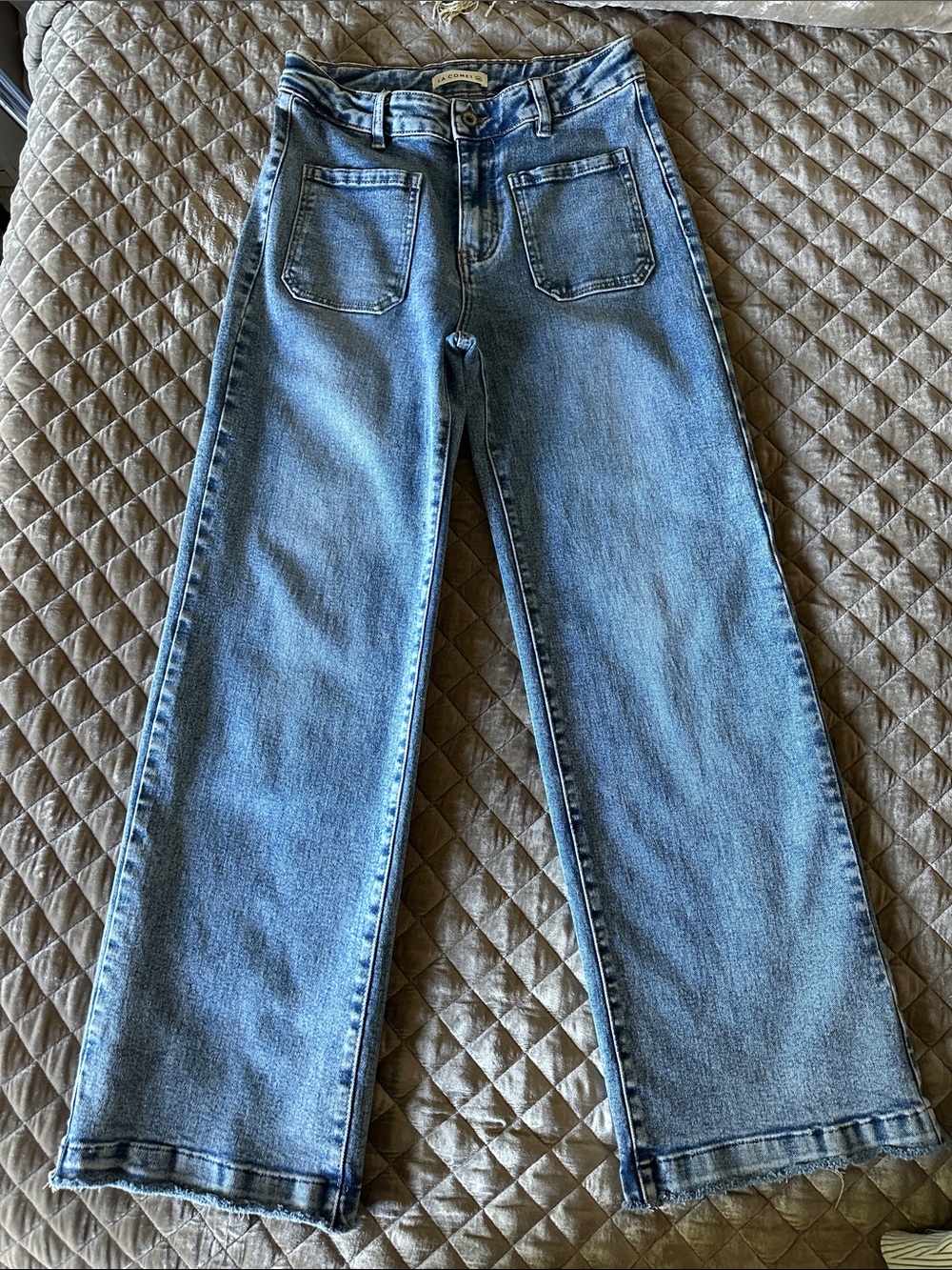 Women's Blue Wide Leg Jeans - Classic Flare
